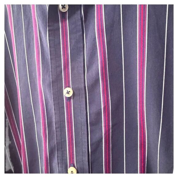 Tommy Hilfiger button down size large - Picture 2 of 3